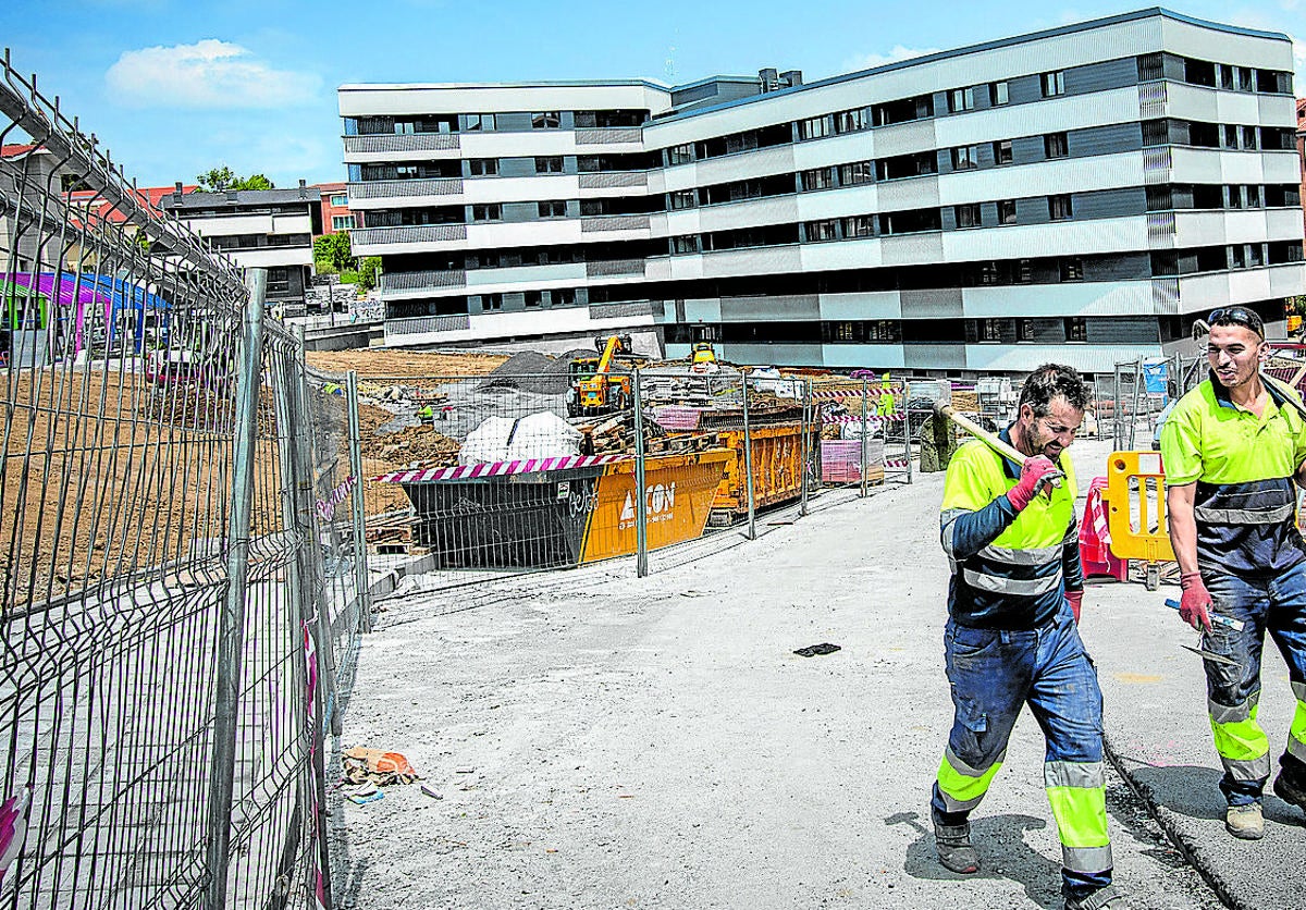 Andueza e Itxaso piden al PNV una «inversión estable» para construir más vivienda protegida