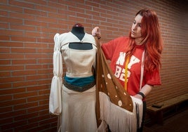 La diseñadora vitoriana que mezcla cultura africana y flamenca para una obra de teatro
