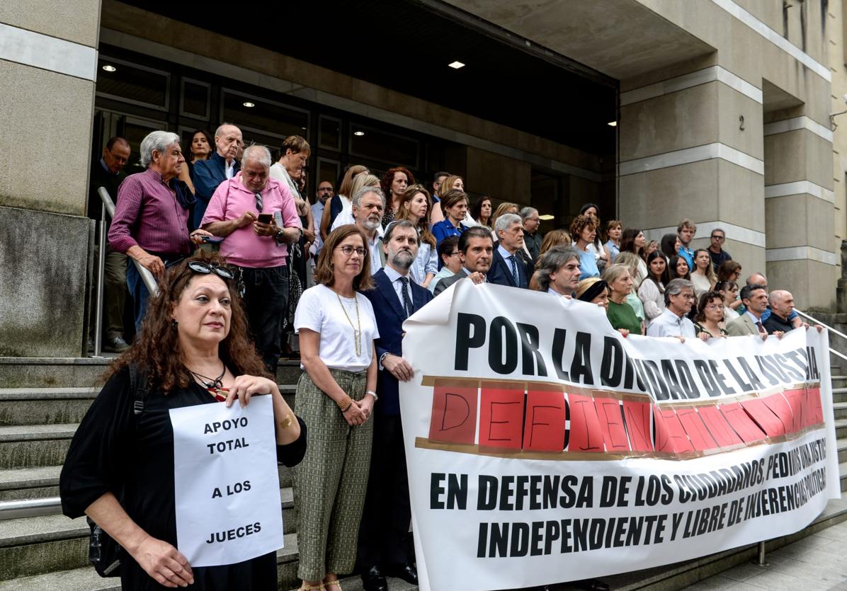 Jueces y fiscales se concentran en Bilbao contra la reforma judicial que prepara el Gobierno