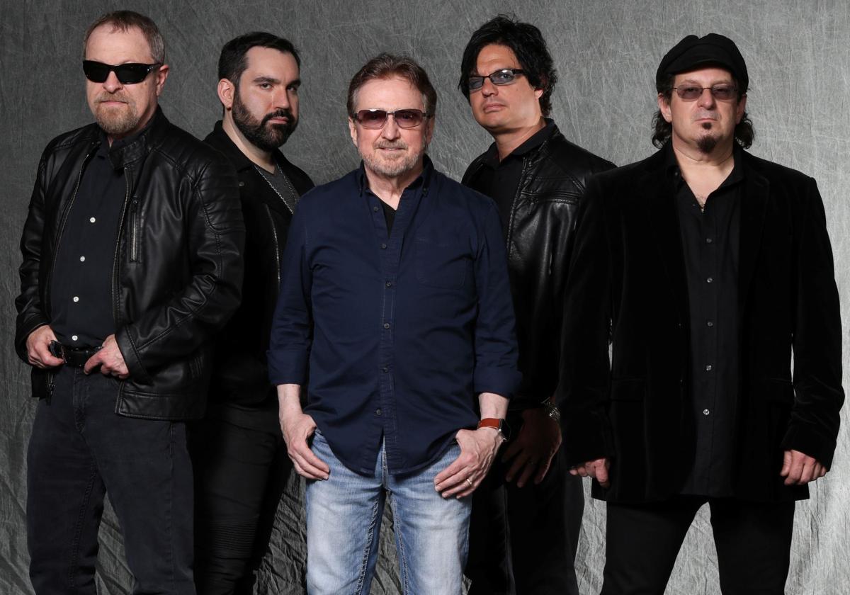 Blue Öyster Cult: «No imaginábamos el impacto de internet: básicamente, se cargó la industria musical»
