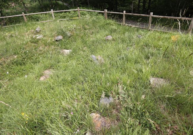 Restos de los dólmenes de Artxanda, concretamente el de Hirumugarrieta I.