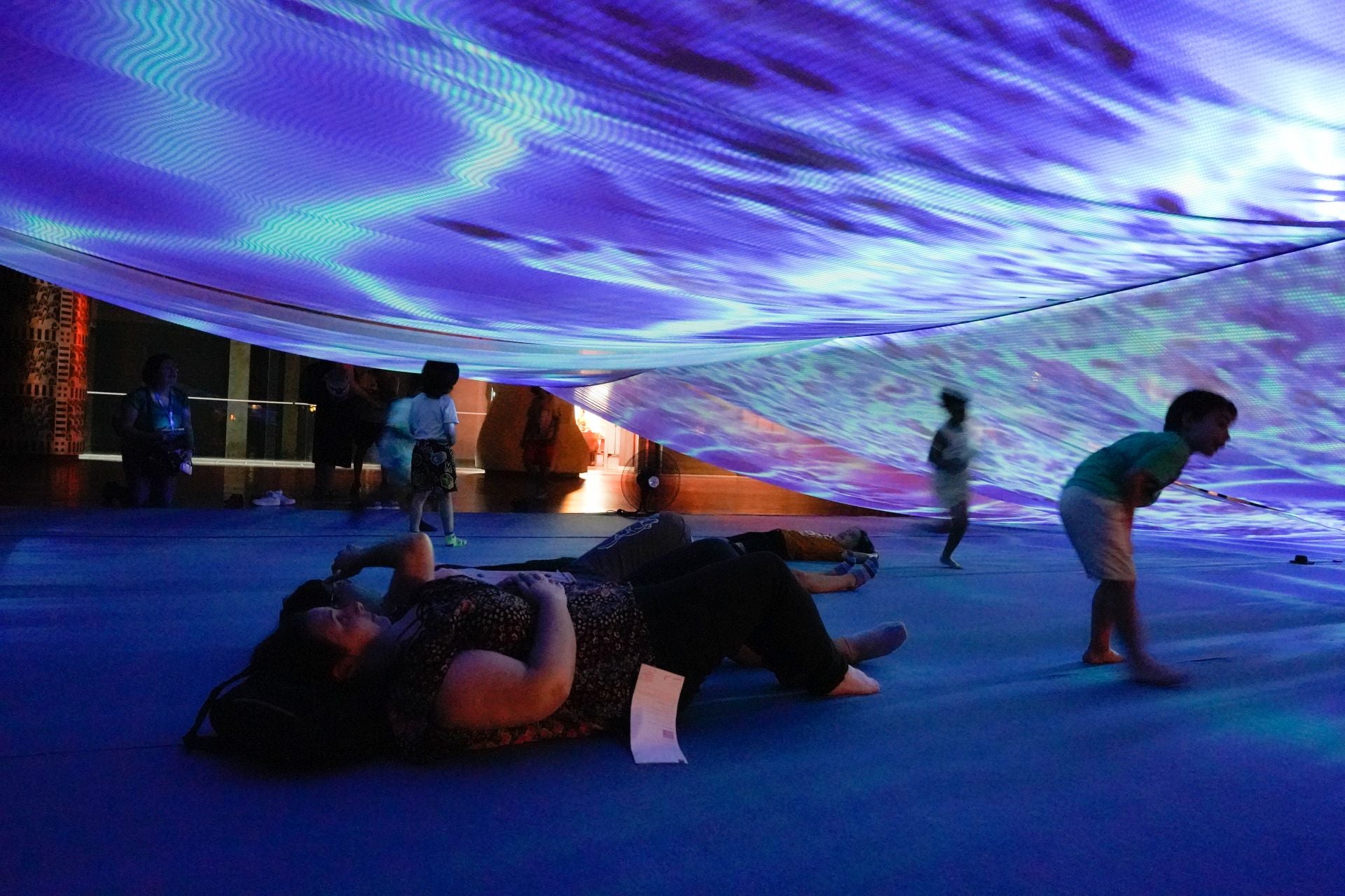 Gau zuria: 34 espectáculos de luces hacen que Bilbao brille