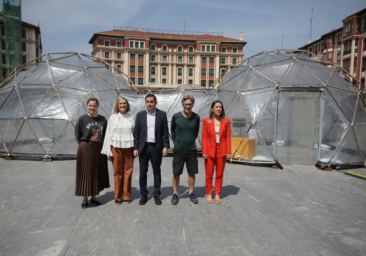 La obra permanecerá en la Herriko Plaza hasta el domingo 22.