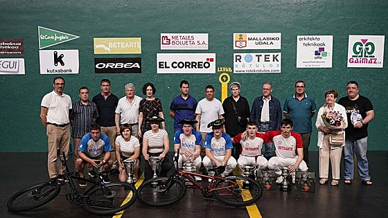 Amiano y Sotil sorprenden y se llevan el torneo Biharko Izarrak de Mallabia