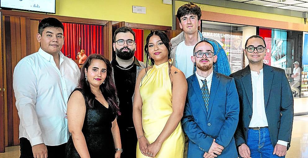 Alejandro Llumiquinga, Aitana Carril, Endika Sarria, Valentina Moya, Ibai González, Mikel del Pozo y Alex Durañona.