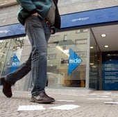 Las ayudas de la RGI se tramitan a través de las oficinas de Lanbide.