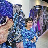 María Ptqk se formó como jurista y economista y ha centrado su carrera en el mundo del arte.