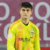 Iker Galindo en un partido en Gobela.