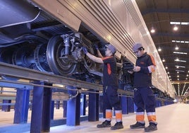 Actividad de mantenimiento de trenes de CAF