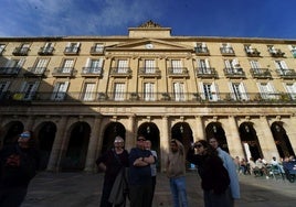 Sede de Euskaltzaindia en la Plaza Nueva.