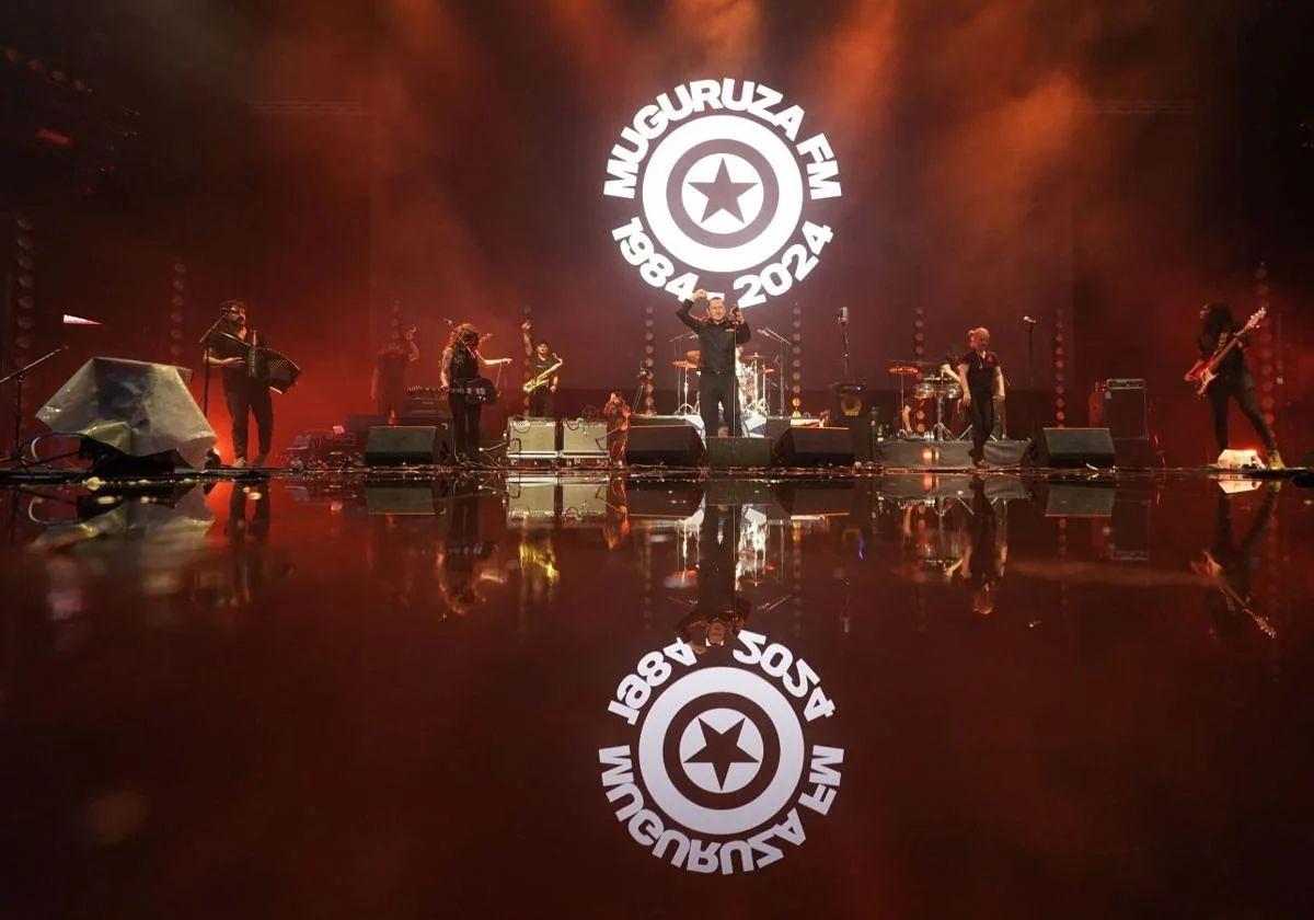 El concierto de Muguruza en Anoeta congregó a 25.000 seguidores.