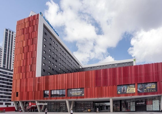 Edificio comercial de la Intermodal.
