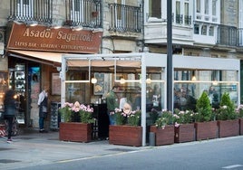 El Superior del País Vasco dice que la terraza del Sagartoki no garantiza el paso