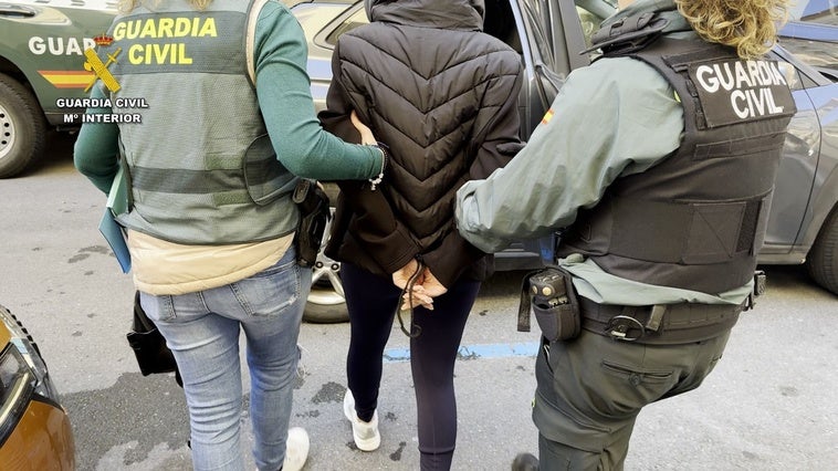 Hacinadas, vigiladas las 24 horas y obligadas a prostituirse todo el día: así funcionaba la red de trata desarticulada en Bizkaia y Cantabria