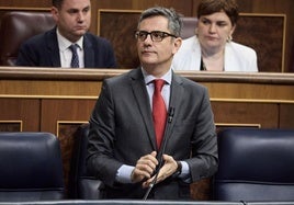 El ministro de Justicia, Félix Bolaños, este miércoles en la sesión de control en el Congreso.