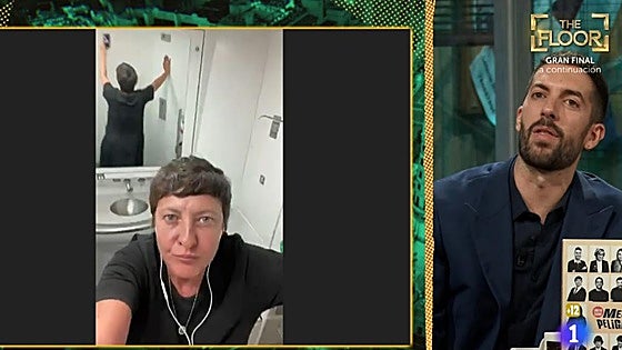 La surrealista conexión de Eva Hache en 'La Revuelta' desde un AVE