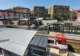 Al edificio que da a Murrieta aún le quedan semanas para estar listo.
