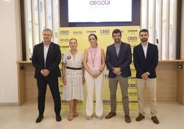 Javier Garcinuño, Isabel Muela, María López Negrete, Jakes Agirrezabal Iribar y Víctor Iriarte.
