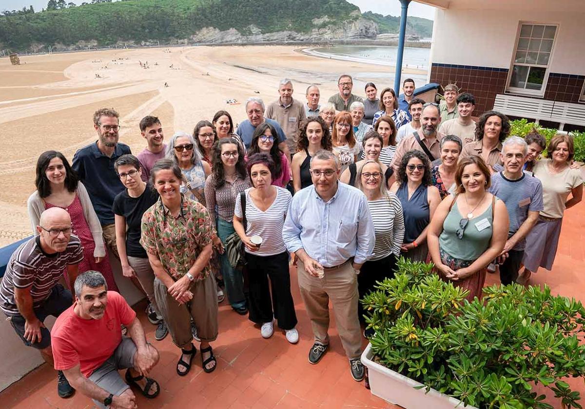Una docena de entidades colaboran en el proyecto que analiza los desafíos de salud en la costa de Plentzia y Gorliz