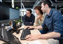 Empleados de Bystronic, en una foto cedida por la empresa.