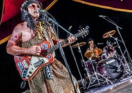 El dúo canario, en su actuación en Trashville.