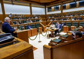 El Parlamento vasco ha aprobado este jueves la creación de una ponencia de calidad democrática.
