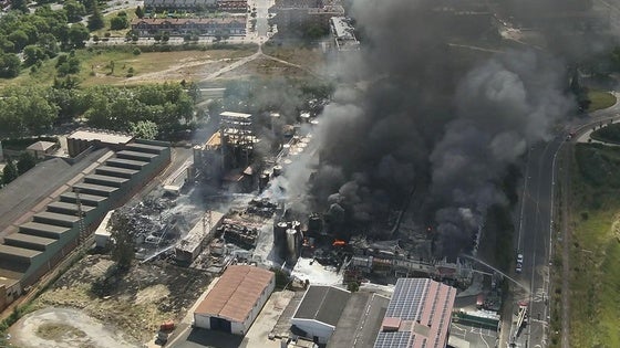 Las imágenes facilitadas por los drones han permitido seguir en directo la evolución del incendio.