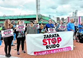 Los residentes en las cercanías de la fábrica se han manifestado en varias ocasiones.
