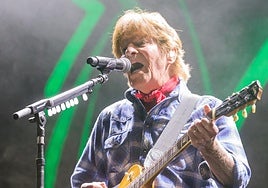 Fogerty en un momento del concierto.