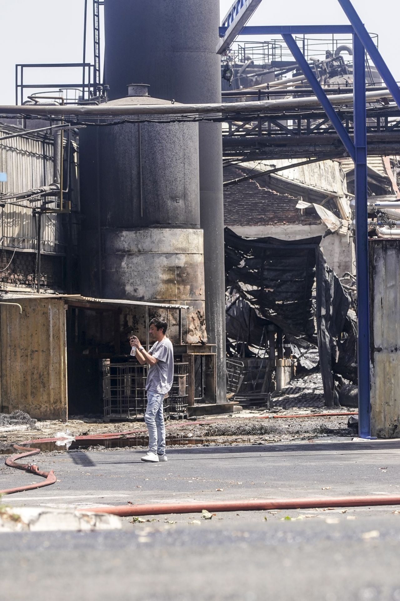 Así ha quedado la fábrica de LEA tras el incendio