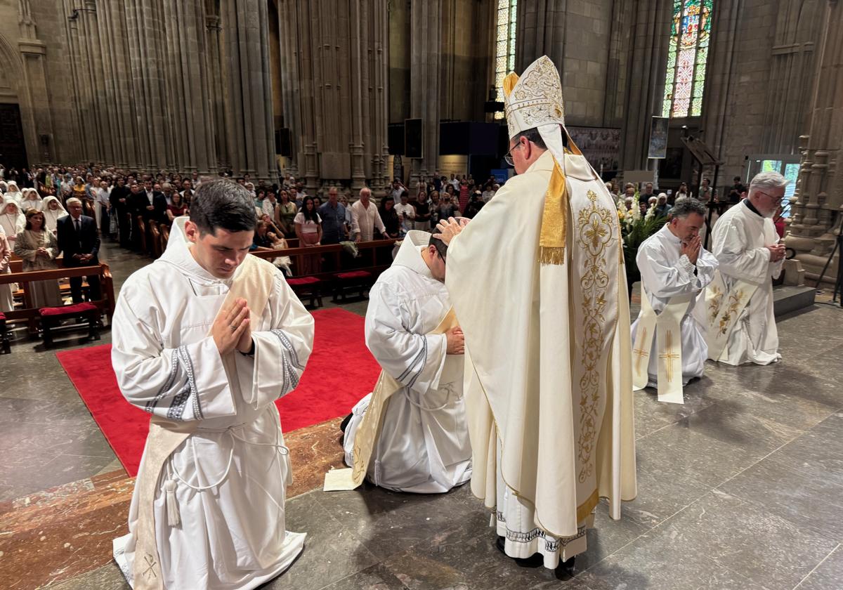 La ordenación se ha producido este sábado en la Catedral de María Inmaculada.