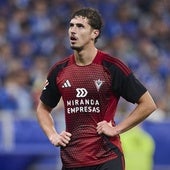 Panichelli se lamenta tras uno de los goles del Oviedo.