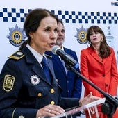 La excomisaria Marian Vidaurre habla ante José Antonio Haro, Maider Etxebarria e Iñaki Gurtubai.