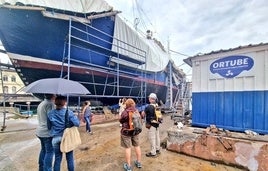 Bermeo abrirá a las visitas su emblemático pesquero 'Ortube' en fase de restauración por parte de un grupo de personas voluntarias.
