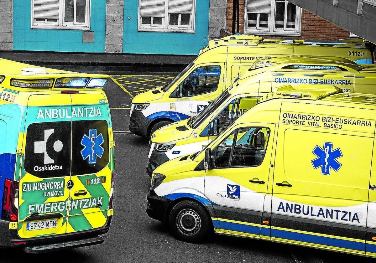 La externalización del servicio de ambulancias es uno de los ejemplos que EH Bildu denuncia como privatización ineficaz del sistema de Salud.