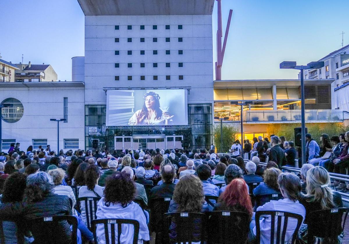 Las proyecciones se podrán ver en la plaza interior del Artium.