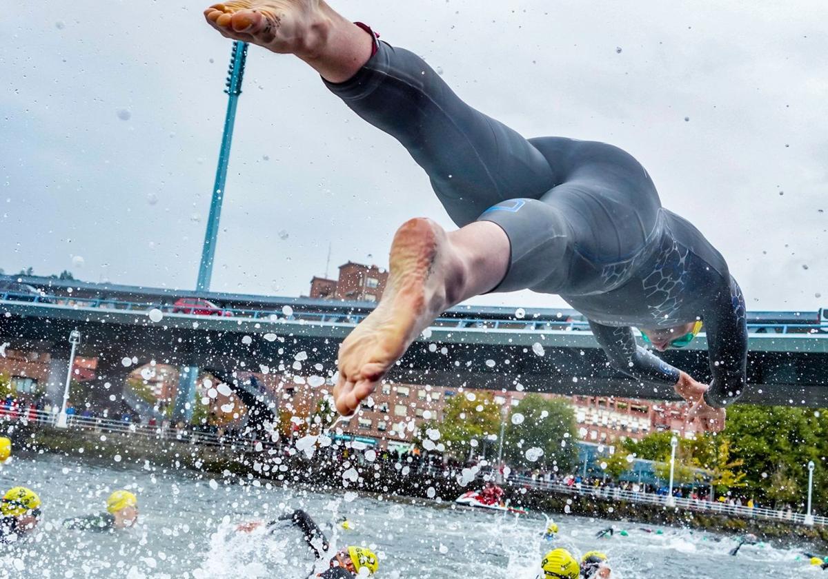 Cortes de tráfico este sábado en Bilbao por el triatlón y los conciertos en la ría