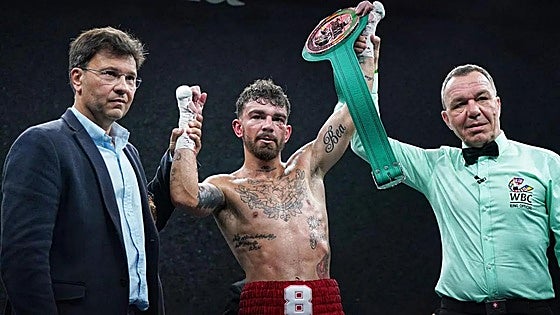 El Consejo Mundial de Boxeo propone un empate técnico y una revancha tras la polémica victoria del bilbaíno Jonfer ante Núñez