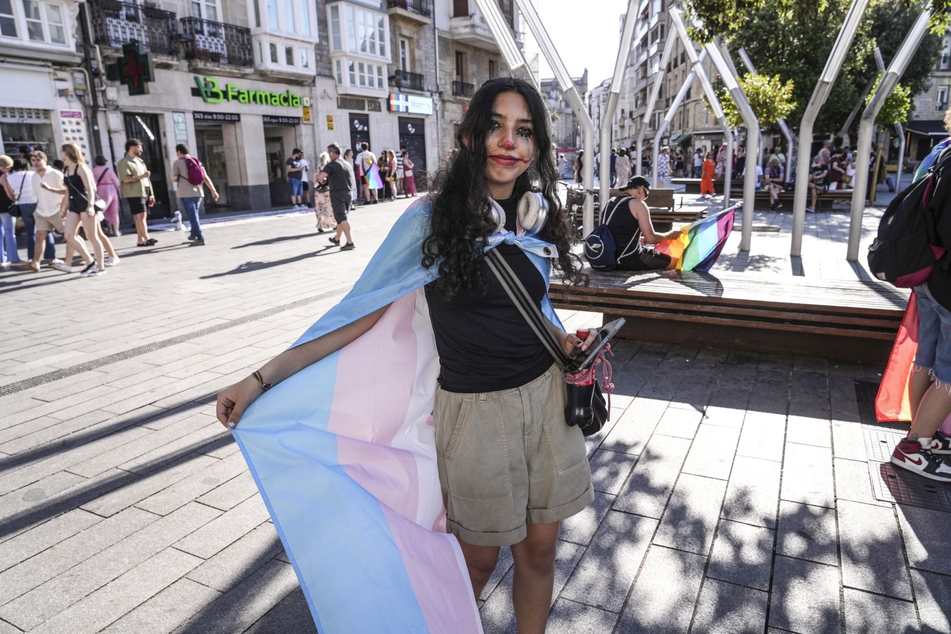 La marcha del orgullo toma el centro de Vitoria