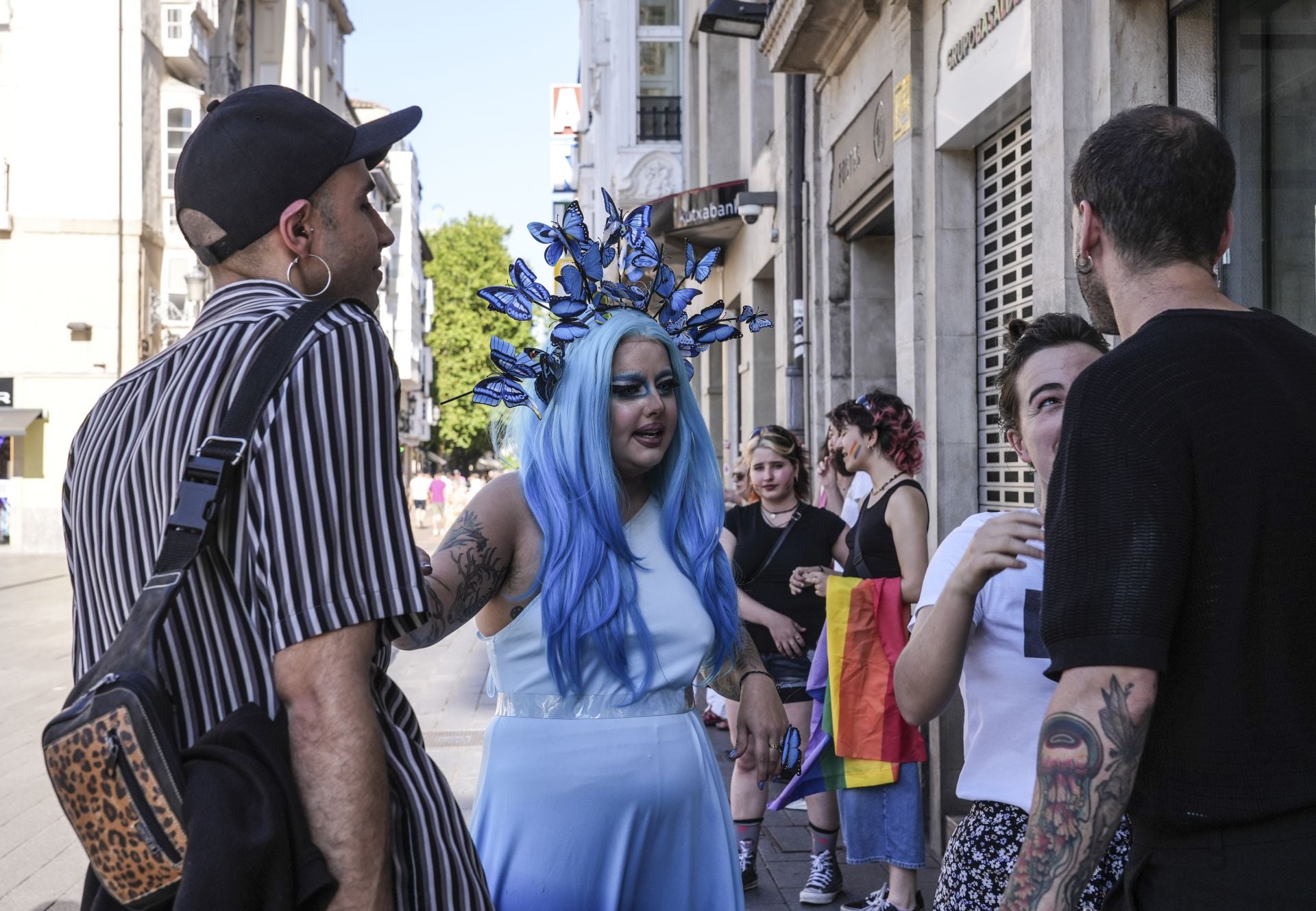 La marcha del orgullo toma el centro de Vitoria