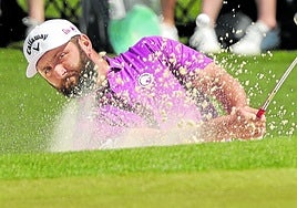 El golfista de Barrika tuvo que encontrar la calle en varios hoyos tras salidas defectuosas.