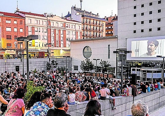 Éxito de publico en el 'cine de verano' de Korterraza.