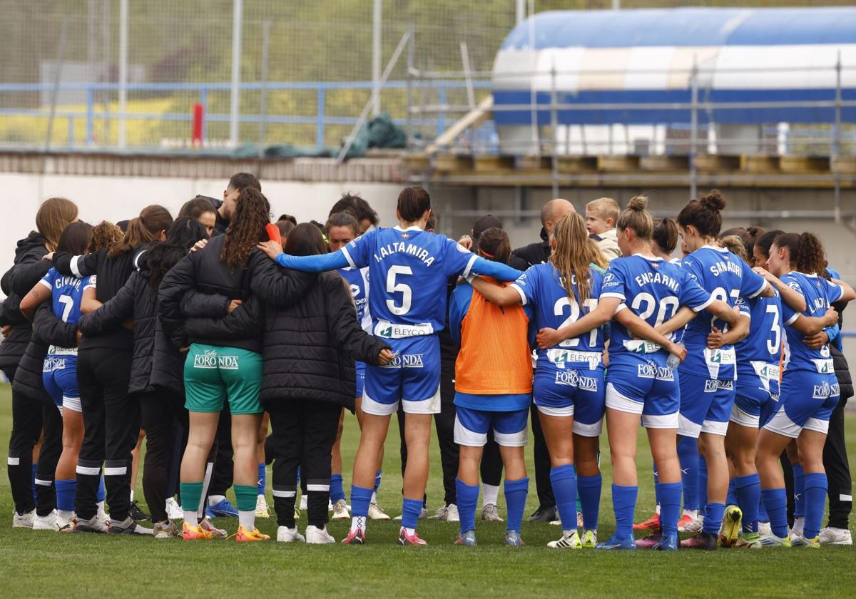 La plantilla de las Gloriosas hace piña tras la última jornada de la liga regular.