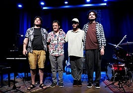 Saludos finales de Marcos Salcines, Víctor de Diego, Beltrán del Álamo y Unai Olabarri.