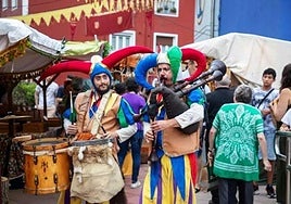La feria medieval es uno de los atractivos de las fiestas de este barrio ermuarra