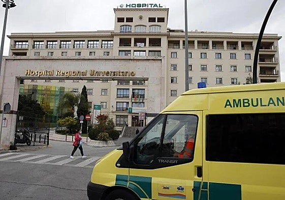 Un hombre herido grave con quemaduras mientras cenaba en un restaurante de sushi en Málaga