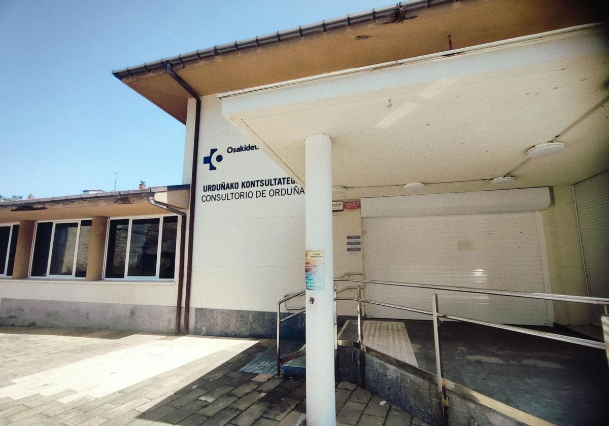 El consultorio tuvo que ser cerrado este martes cuarenta y cinco minutos antes de la hora habitual debido a un calor «insoportable».