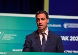 El lehendakari Imanol Pradales en el Encuentro Instituto Vasco de Finanzas.