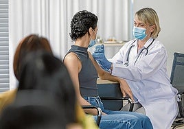 Indemnizan a la hija de una fallecida por coger Covid en una operación en Cruces