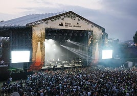 Escenario principal del festival BBK Live, en Kobetamendi